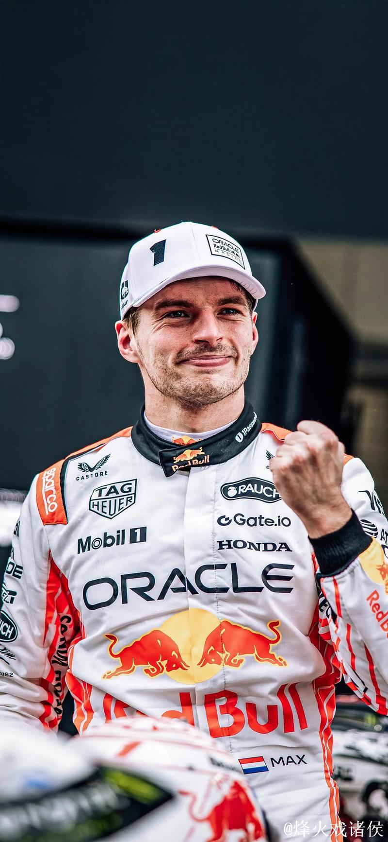 F1卡塔尔站排位赛:皮亚斯特里摘得杆位,维斯塔潘排名第三 F1卡塔尔站排位赛:皮亚斯特里摘得杆位,维斯塔潘排名第三