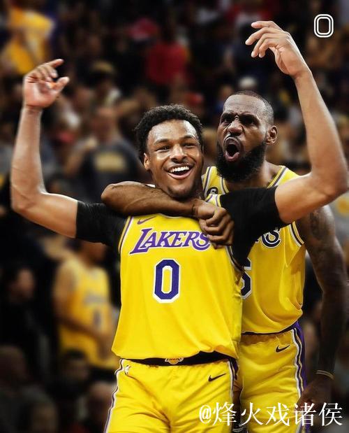 父子同台!詹姆斯与布朗尼联手书写历史新篇 父子同台!詹姆斯与布朗尼联手书写历史新篇